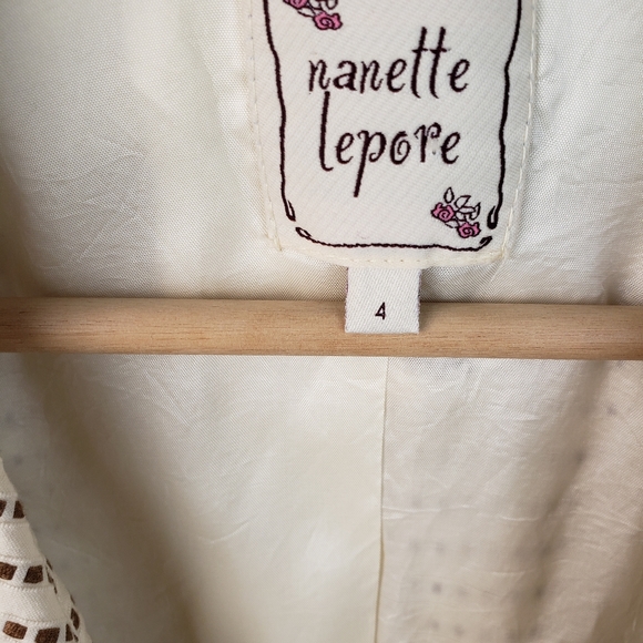 Blazer - Picture 3 of 6